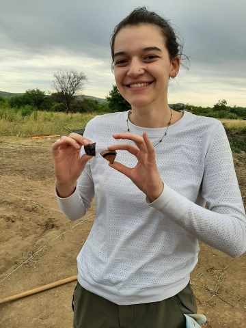Nipissing Ancient Studies student, Gabrielle Leboeuf discovers a shred of ancient Greek pottery