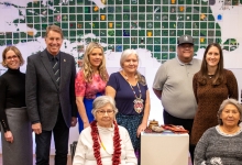 Lake Nipissing Beading Project Reception Group Photo